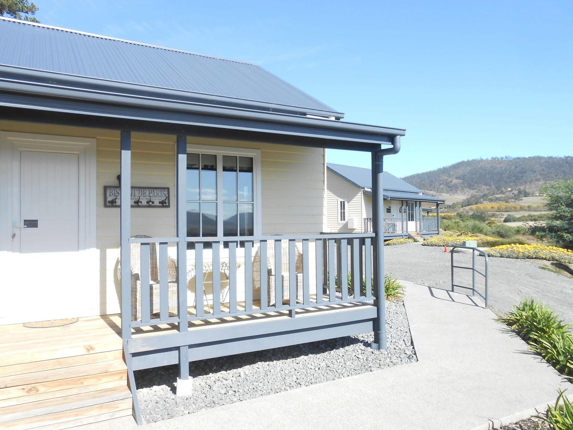 Riversdale Estate Cottages ケンブリッジ エクステリア 写真