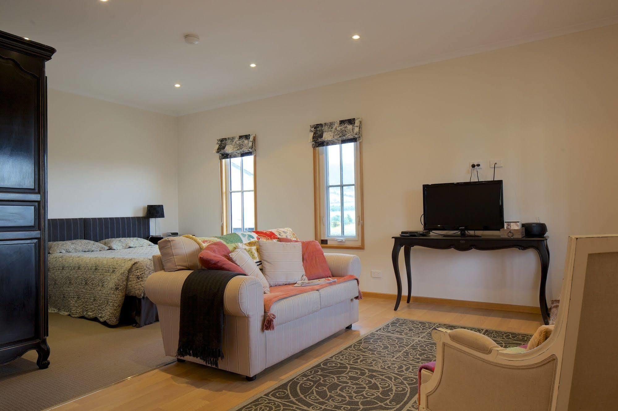 Riversdale Estate Cottages ケンブリッジ エクステリア 写真